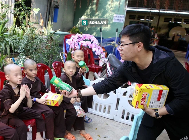  Tịnh thất Bồng Lai tiết lộ số tiền kiếm được hàng tháng, không cần mạnh thường quân - Ảnh 4.