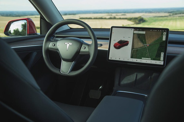 VinFast VF e35 đấu Tesla Model Y: Mẫu xe Việt có lợi thế về công nghệ và trang bị, chỉ còn đợi mức giá hợp lý - Ảnh 6.