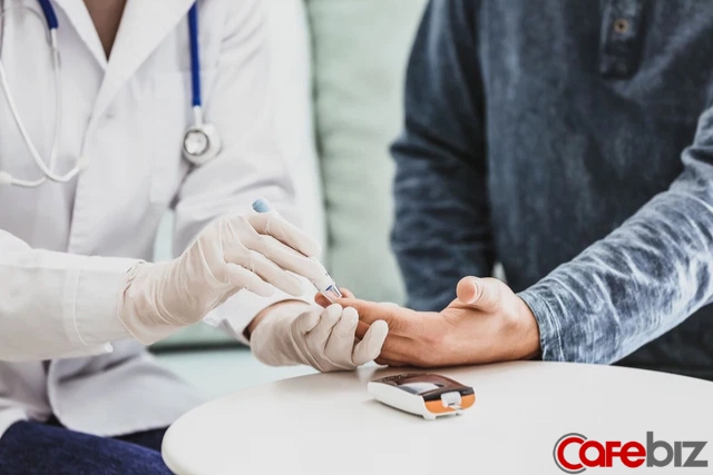 CEO trẻ 26 tuổi mắc bệnh tiểu đường: ‘Giá như biết rõ 5 kiến thức cơ bản, cuộc sống, sự nghiệp của tôi đã không gập ghềnh bị bệnh tật cản lối’ - Ảnh 1.