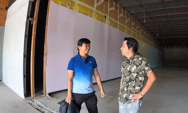 Khoa Pug khoe làm ăn lớn với Vương Phạm: Có lỗi tối kỵ, xoá video như với Jonny Đặng? - Ảnh 1.