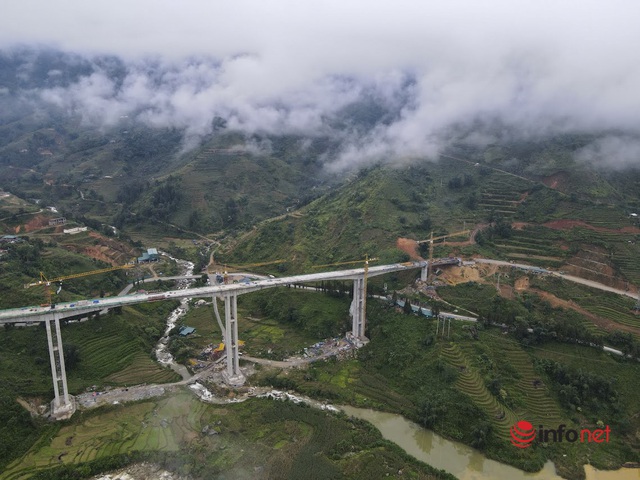 Cận cảnh cầu cạn trên mây cao nhất Việt Nam sắp hoàn thiện - Ảnh 2.