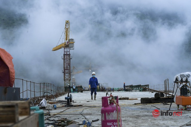 Cận cảnh cầu cạn trên mây cao nhất Việt Nam sắp hoàn thiện - Ảnh 12.