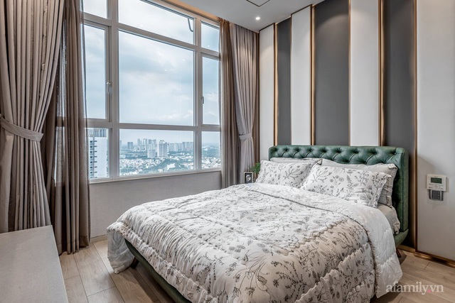 “Đột nhập” bên trong căn penthouse 5 tỷ rộng 260m² xịn sò của gia đình Sài Gòn, thiết kế hiện đại xa hoa ai nhìn cũng xuýt xoa ghen tị - Ảnh 17.