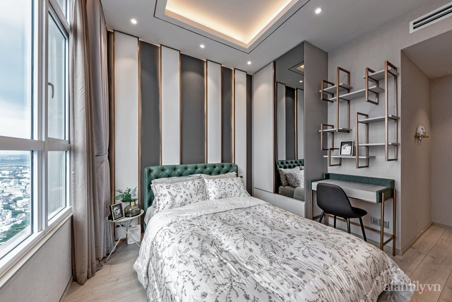 “Đột nhập” bên trong căn penthouse 5 tỷ rộng 260m² xịn sò của gia đình Sài Gòn, thiết kế hiện đại xa hoa ai nhìn cũng xuýt xoa ghen tị - Ảnh 18.