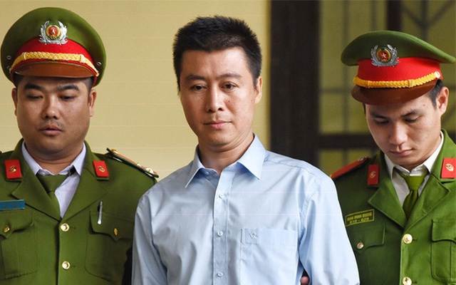 Phan Sào Nam tại phiên tòa sơ thẩm ở Phú Thọ.