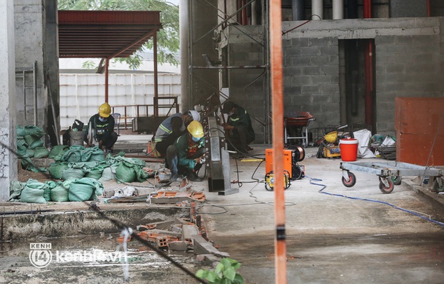 Tòa cao ốc bị bỏ hoang gần một thập kỷ ở Sài Gòn đang được thi công trở lại, liệu có hồi sinh? - Ảnh 11.