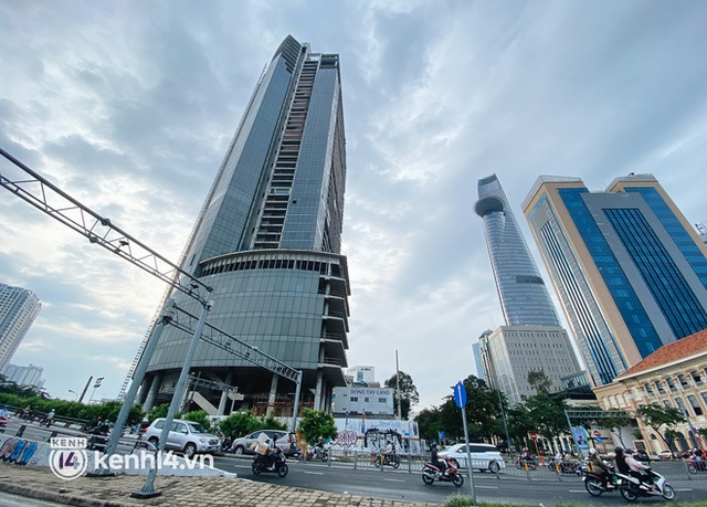 Tòa cao ốc bị bỏ hoang gần một thập kỷ ở Sài Gòn đang được thi công trở lại, liệu có hồi sinh? - Ảnh 16.