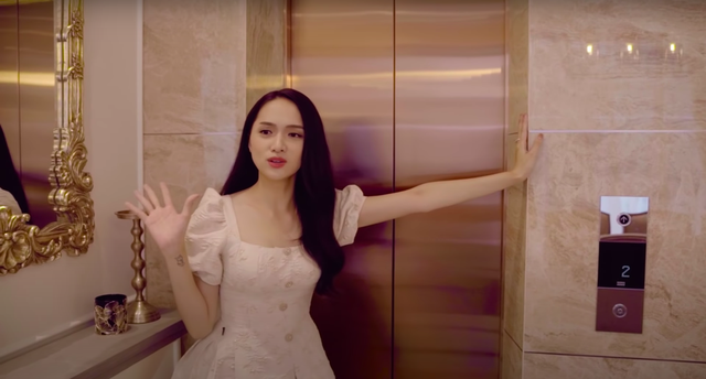 Hoa hậu chuyển giới Hương Giang khoe cận cảnh biệt thự đắt đỏ, có cả thang máy - Ảnh 9.
