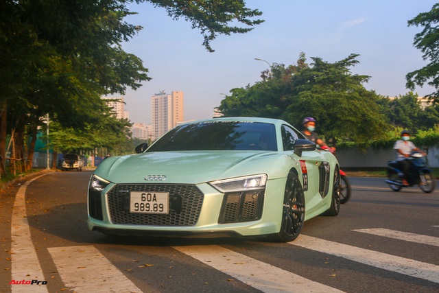 Đoàn siêu xe, xe siêu sang vài trăm tỷ nối đuôi đi phượt cuối tuần: Đại gia ngành lan mang hẳn 3 xe đắt tiền, ông trùm nhà thuốc lái Aventador SVJ - Ảnh 11.