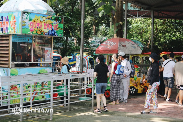  Ngày đầu Thảo Cầm Viên Sài Gòn mở cửa sau 6 tháng tạm dừng vì dịch, người dân háo hức mua vé ghé thăm bầy thú - Ảnh 15.