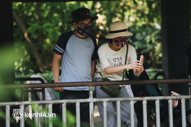  Ngày đầu Thảo Cầm Viên Sài Gòn mở cửa sau 6 tháng tạm dừng vì dịch, người dân háo hức mua vé ghé thăm bầy thú - Ảnh 6.