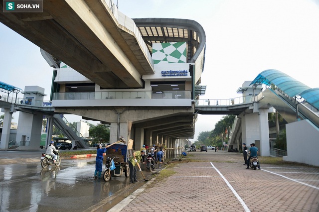  Người đi tàu Cát Linh - Hà Đông: Tàu chạy khá êm, độ rung lắc tương tự tàu ở nước ngoài - Ảnh 4.