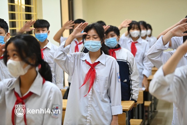  Chùm ảnh: Huyện duy nhất ở Hà Nội cho học sinh đi học trở lại; bố trí phòng riêng nếu có biểu hiện ho, sốt - Ảnh 7.