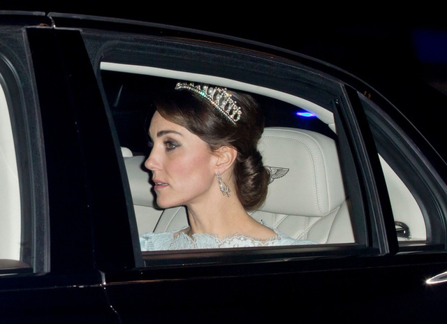 Hé lộ báu vật hoàng gia Công nương Diana yêu thích nhất, món đồ thừa kế chỉ dành riêng cho con dâu Kate - Ảnh 11.