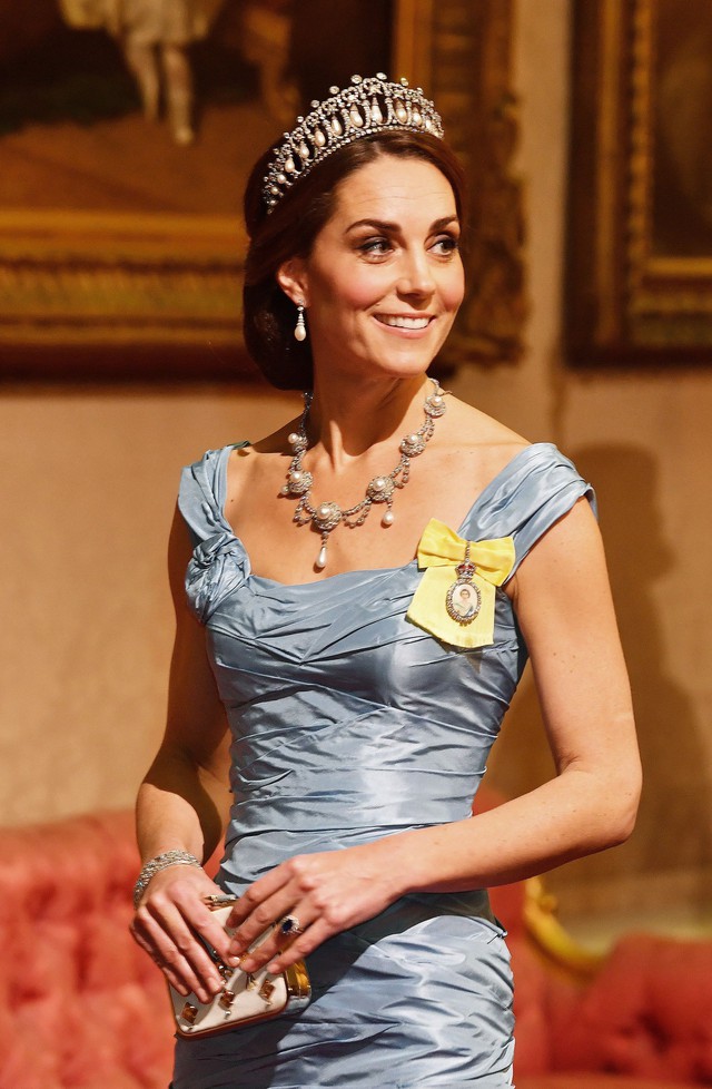Hé lộ báu vật hoàng gia Công nương Diana yêu thích nhất, món đồ thừa kế chỉ dành riêng cho con dâu Kate - Ảnh 15.