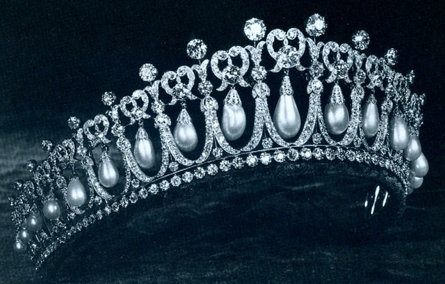 Hé lộ báu vật hoàng gia Công nương Diana yêu thích nhất, món đồ thừa kế chỉ dành riêng cho con dâu Kate - Ảnh 3.