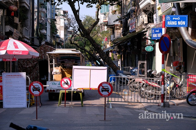 Toàn cảnh các địa điểm đang khẩn tìm người liên quan F0 ở Hà Nội: Nơi đóng cửa im ỉm, nơi đón khách nhộn nhịp - Ảnh 6.
