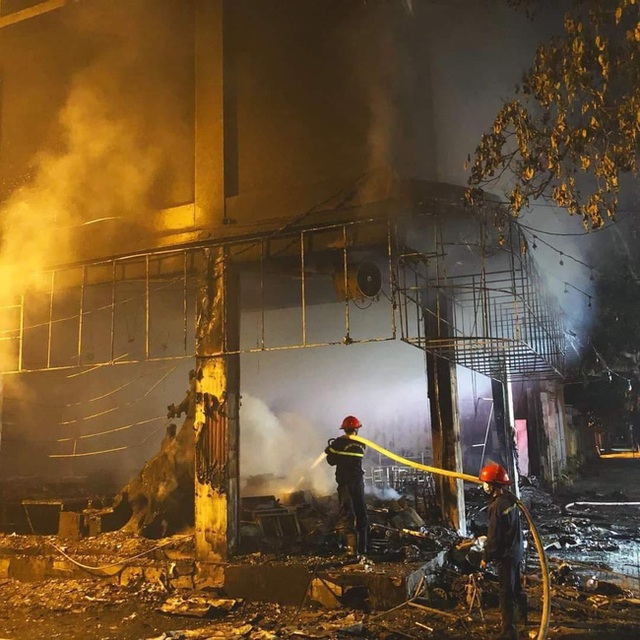 Thông tin mới nhất vụ cháy phòng trà khiến 3 người lớn, 3 trẻ em thiệt mạng ở Nghệ An - Ảnh 1.