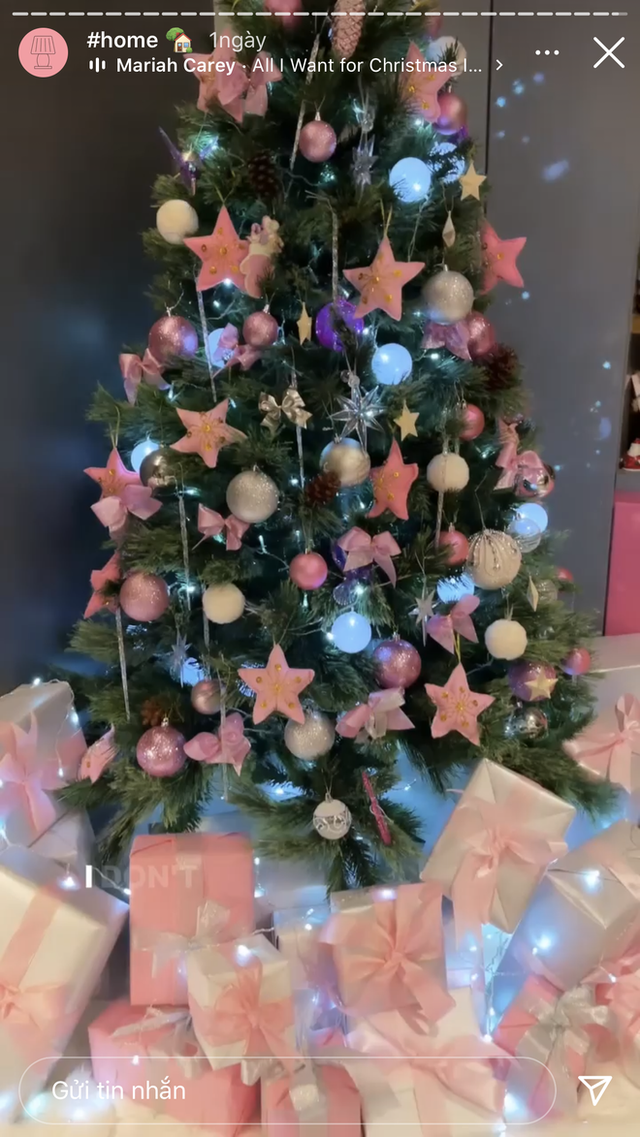 Hội nhà giàu rầm rộ không khí Noel: Toàn cây thông to đùng vật vã, nhà tỷ phú Johnathan Hạnh Nguyễn về đích khoản hoành tráng - Ảnh 10. Hội nhà giàu rầm rộ không khí Noel: Toàn cây thông to đùng vật vã, nhà tỷ phú Johnathan Hạnh Nguyễn về đích khoản hoành tráng - Ảnh 10.