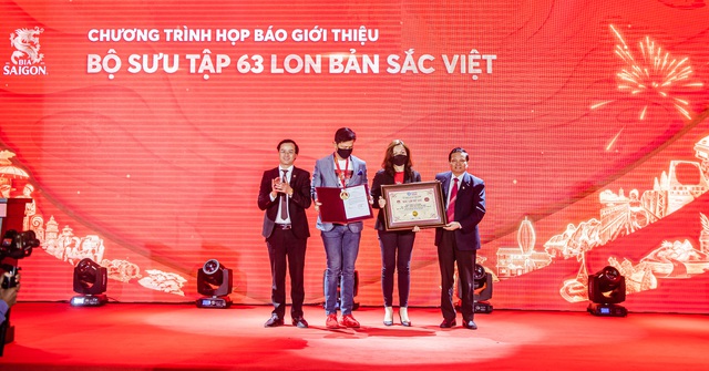 Chơi lớn đón Tết như SABECO: Ra mắt BST 63 lon bia đặc trưng cho 63 tỉnh thành, đạt luôn kỷ lục Việt Nam - Ảnh 2.