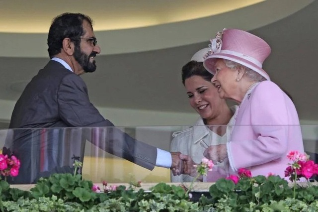 Một thời hạnh phúc xa hoa của vợ chồng tiểu vương Dubai vừa tốn phí ly hôn 730 triệu USD - Ảnh 2.