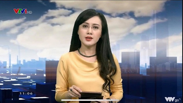  10 năm của BTV Hoài Anh ở Thời sự 19h: Từ lạ lẫm đến thân thuộc, gặp sự cố cũng đáng yêu - Ảnh 4.