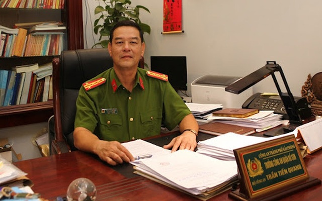 Đại tá Trần Tiến Quang khi còn làm Trưởng Công an quận Đồ Sơn (Ảnh: Phan Tuấn)