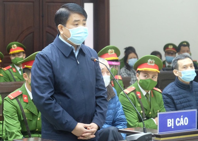  Ông Nguyễn Đức Chung nói ung thư đang tái phát, mong HĐXX xem xét để có điều kiện đi chữa - Ảnh 2.