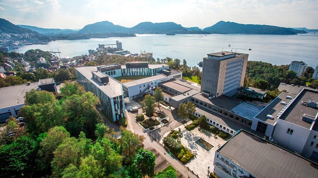 Sinh viên Việt kể chuyện du học ở Na Uy: Đi ngủ cũng phải mang bịt mắt vì mặt trời không bao giờ lặn, thu nhập bao nhiêu cả nước biết - Ảnh 2. Sinh viên Việt kể chuyện du học ở Na Uy: Đi ngủ cũng phải mang bịt mắt vì mặt trời không bao giờ lặn, thu nhập bao nhiêu cả nước biết - Ảnh 2.