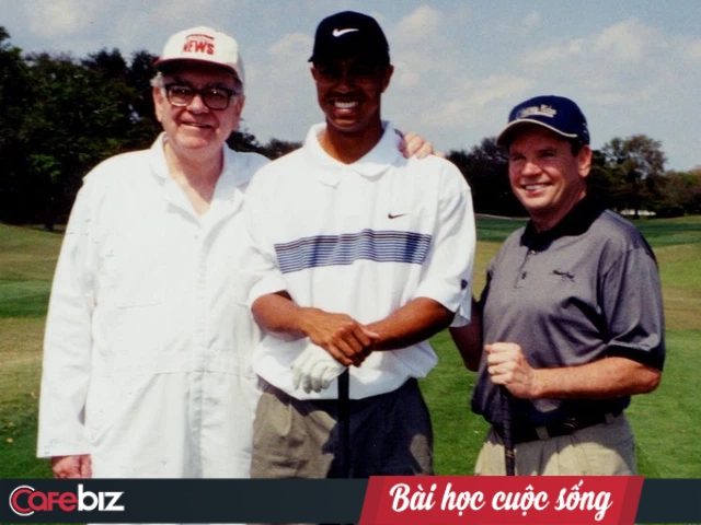 Vì sao Warren Buffett thích chơi golf cùng Tiger Woods, chơi tennis với Martina Navratilova và nói chuyện về thể hình cùng Arnold Schwarzenegger? - Ảnh 1.