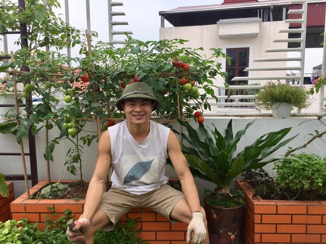 Anh nông dân sân thượng Hà Nội tạo dựng khu vườn tuyệt vời truyền tình yêu thiên nhiên cho con trẻ - Ảnh 19.