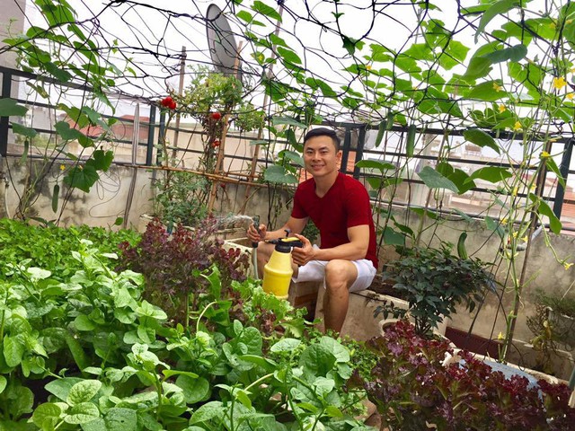 Anh nông dân sân thượng Hà Nội tạo dựng khu vườn tuyệt vời truyền tình yêu thiên nhiên cho con trẻ - Ảnh 28.