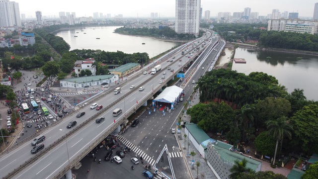  Toàn cảnh những công trình gỡ ùn tắc giao thông cho Hà Nội thời gian qua  - Ảnh 2.