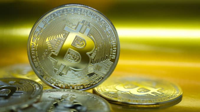 Giới phân tích dự báo giá Bitcoin có thể phi lên mốc điên rồ 1 triệu USD? - Ảnh 1.