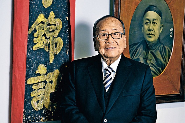 10 người giàu nhất Hong Kong năm 2021: Tỷ phú Li Ka-shing quay lại vị trí dẫn đầu - Ảnh 6.
