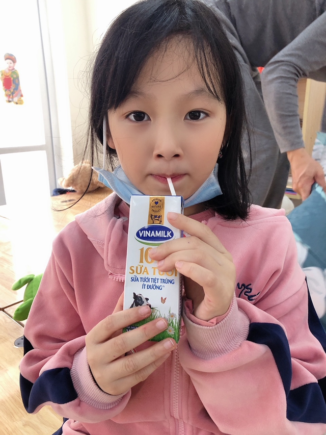 Vinamilk tặng 45.000 hộp sữa cho hơn 800 trẻ em đang cách ly tại Hà Nội, Hải Dương, Hải Phòng - Ảnh 5.