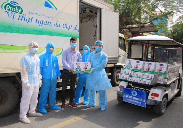 Vinamilk tặng 45.000 hộp sữa cho hơn 800 trẻ em đang cách ly tại Hà Nội, Hải Dương, Hải Phòng - Ảnh 10.
