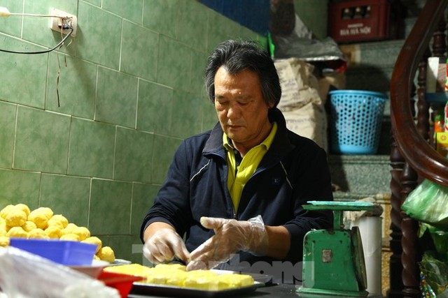 Làng nghề bánh phu thê ngon nức tiếng Bắc Ninh hối hả vào vụ Tết - Ảnh 10.