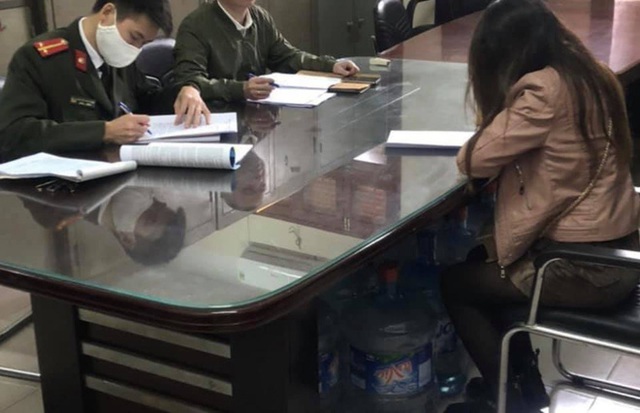 Hà Nội: Xử lý 2 phụ nữ tung tin hơn 100 ca nhiễm Covid-19 tại huyện Gia Lâm - Ảnh 1.
