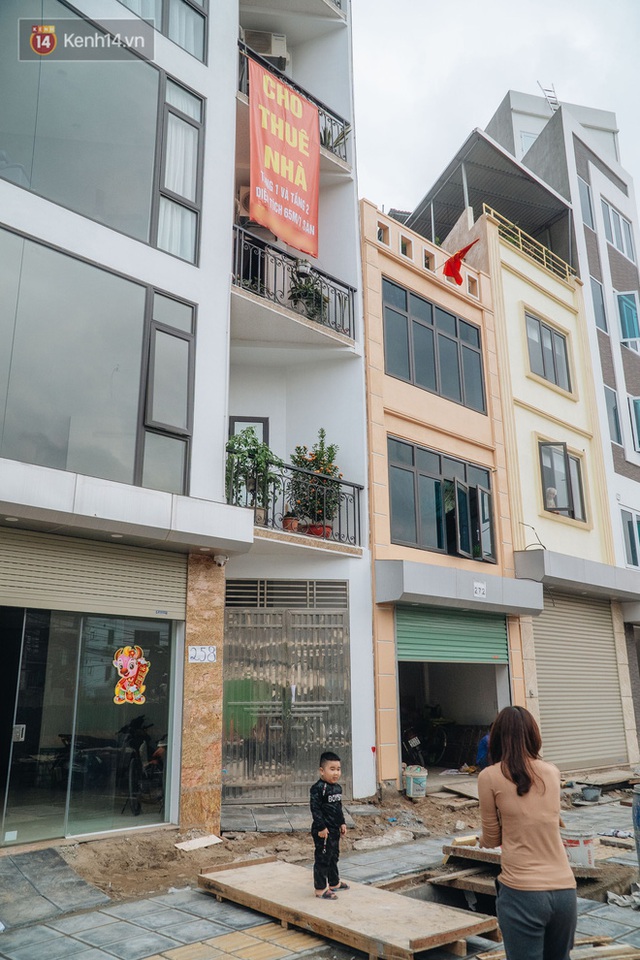 Những ngôi nhà kì dị ở Hà Nội: Nhà hẳn... 4 mặt tiền, nhà thì siêu mỏng siêu nhỏ - Ảnh 15.