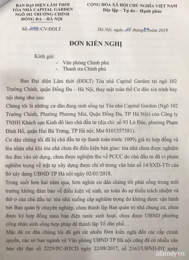 Hà Nội: Khốn khổ vì mua chung cư cao cấp 5 năm chưa được làm hộ khẩu, cư dân mang ô tô dán băng rôn diễu phố phản đối chủ đầu tư - Ảnh 8.