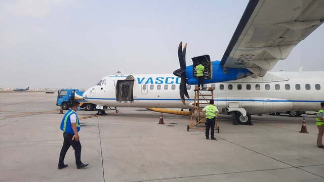  Chuyến bay từ TP HCM đi Côn Đảo phải quay về vì máy bay có khói  - Ảnh 4.