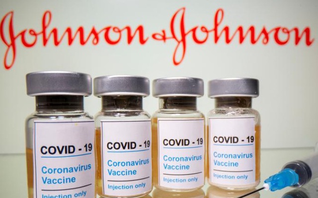  1 mũi xong luôn: Cơn sốt tiêm vắc xin Johnson & Johnson khiến quan chức y tế bất ngờ - Ảnh 1.