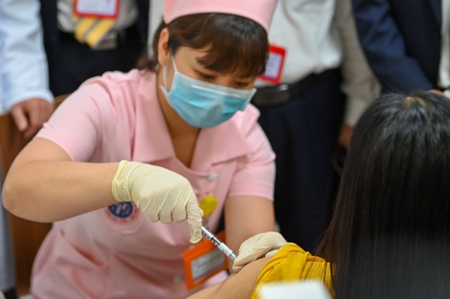  Mũi thử nghiệm đầu tiên của vắc xin Covivac Việt Nam: Mỹ đánh giá cao khả năng ngăn ngừa biến chủng Anh, Nam Phi - Ảnh 3.