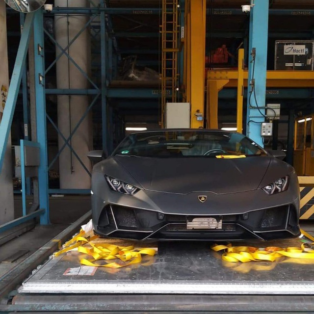 Lộ diện Lamborghini Huracan EVO hàng độc về Việt Nam: Siêu nhẹ, siêu mạnh cùng màu sơn hiếm có - Ảnh 5.