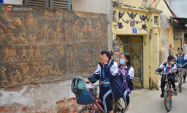 Người biến đồ phế thải thành tác phẩm nghệ thuật trên con đường làng ở Hà Nội: Lúc đầu, họ bảo chúng tôi bị điên - Ảnh 19.