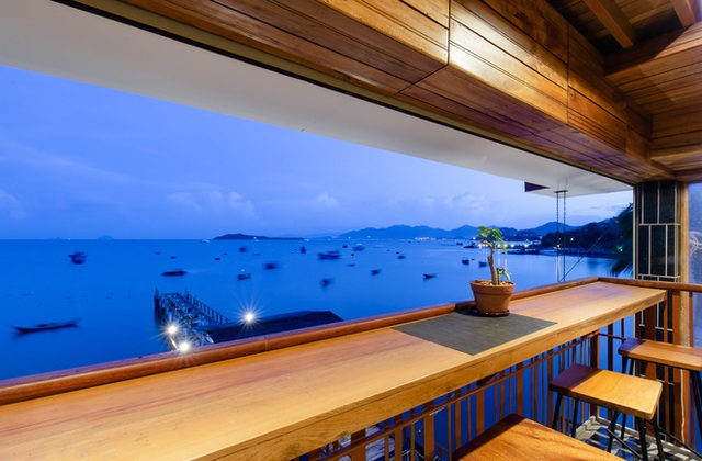 Chi 2,5 tỷ đồng mua lại nhà cũ, cặp vợ chồng mạnh tay cải tạo để có view biển Nha Trang đẹp xuất sắc - Ảnh 5.