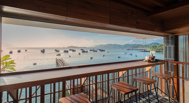 Chi 2,5 tỷ đồng mua lại nhà cũ, cặp vợ chồng mạnh tay cải tạo để có view biển Nha Trang đẹp xuất sắc - Ảnh 6.