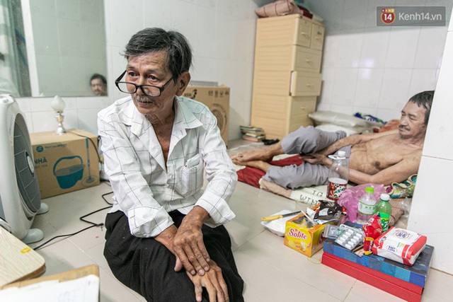 Cụ ông già yếu kiếm tiền nuôi người bạn 50 năm bị mất trí nhớ ở Sài Gòn: “Mình còn khỏe ngày nào thì mình sẽ chăm sóc cho Thái ngày đó - Ảnh 11.