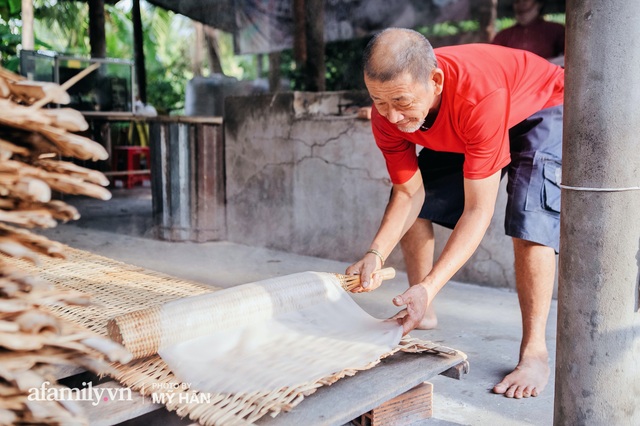 Pizza noodles - the unique patented dish of a family of 3 generations making noodles in the West, earning tens of millions per day, helping to raise children to study in the US - Photo 17.